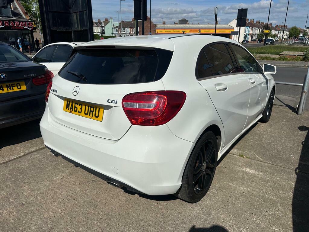 Mercedes-Benz A Class 1.8 A200 Cdi Sport Euro 5 S S MA63URU White #4