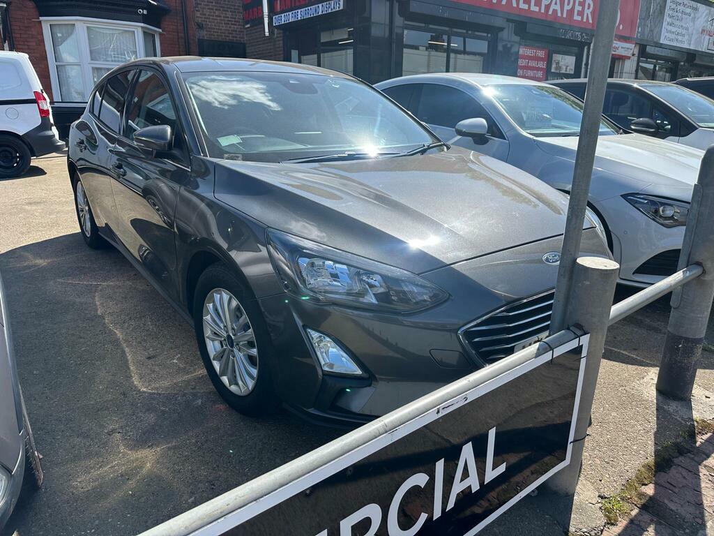 Ford Focus 1.0T Ecoboost Titanium Euro 6 S S Grey