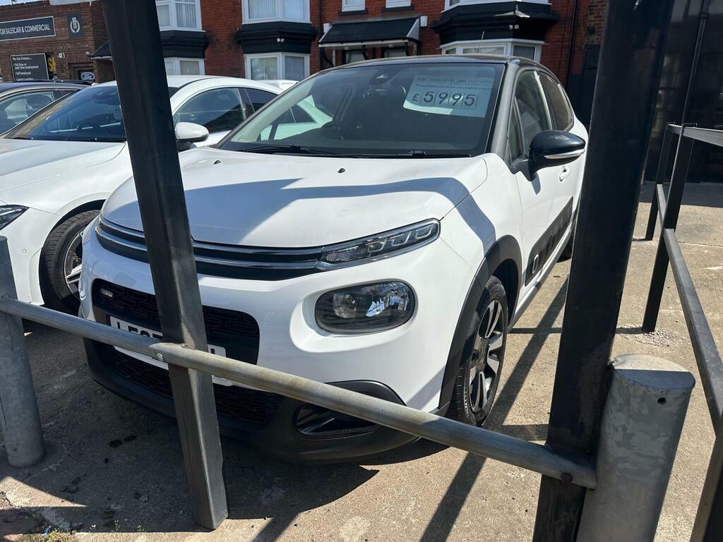 Citroen C3 1.2 Puretech Flair Euro 6 LF67XLH White #2