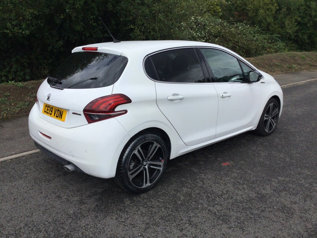 Peugeot 208 1.2 Puretech 110 Gt Line Eat6 White #4