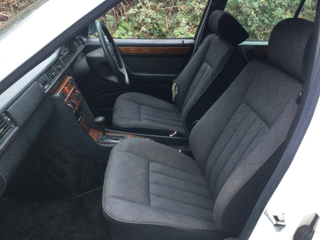 Mercedes-Benz E Class 200 Te 16V White #5