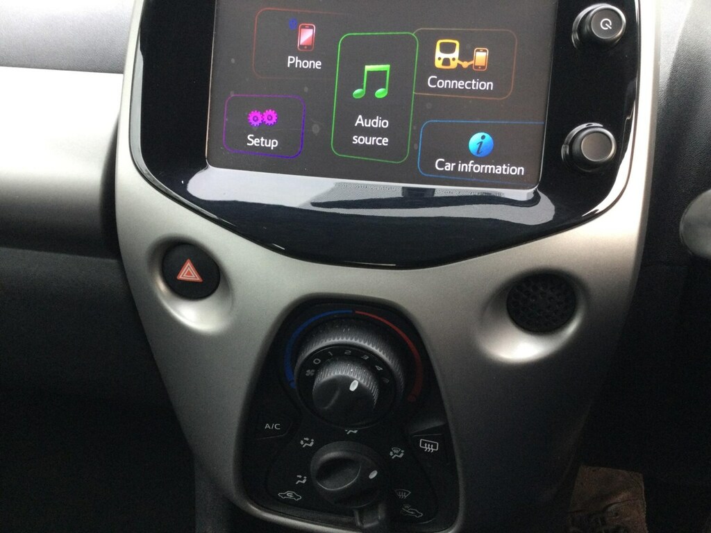 Peugeot 108 1.0 Active Euro 6 KP66AYD Purple #2