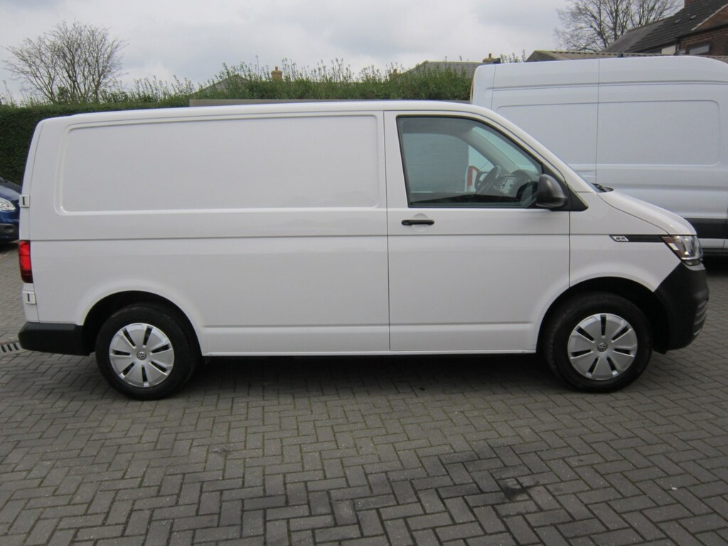 Volkswagen Transporter 2.0 Tdi 110 Startline Van VK72KYJ White #4