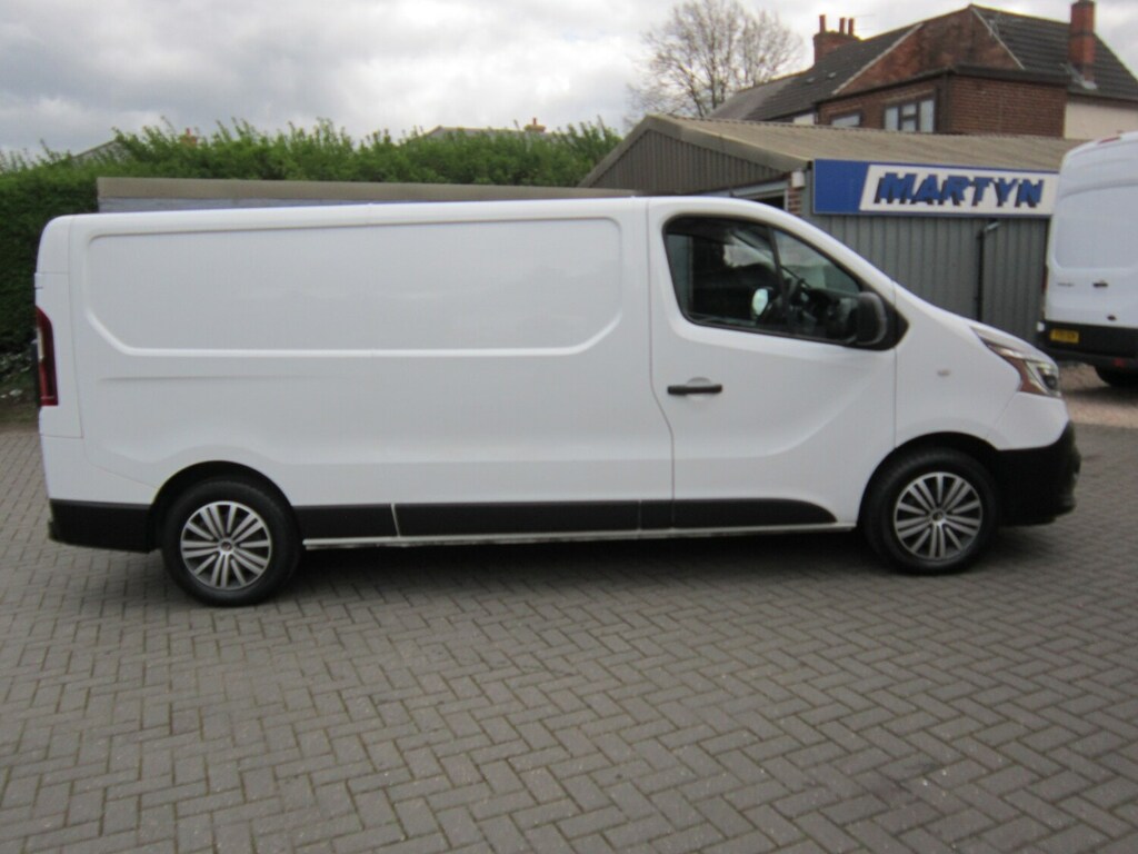 Renault Trafic Ll30 Energy Dci 120 Business Van ML70PRZ White #4