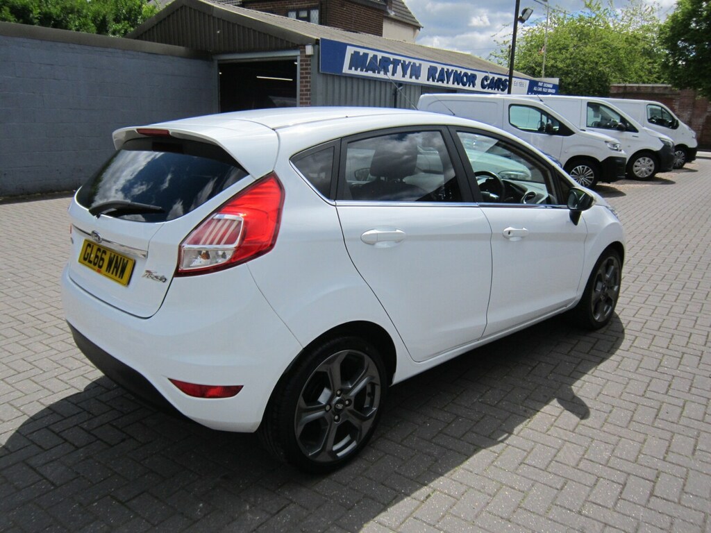 Ford Fiesta 1.0 Ecoboost Titanium GL66WNW White #5