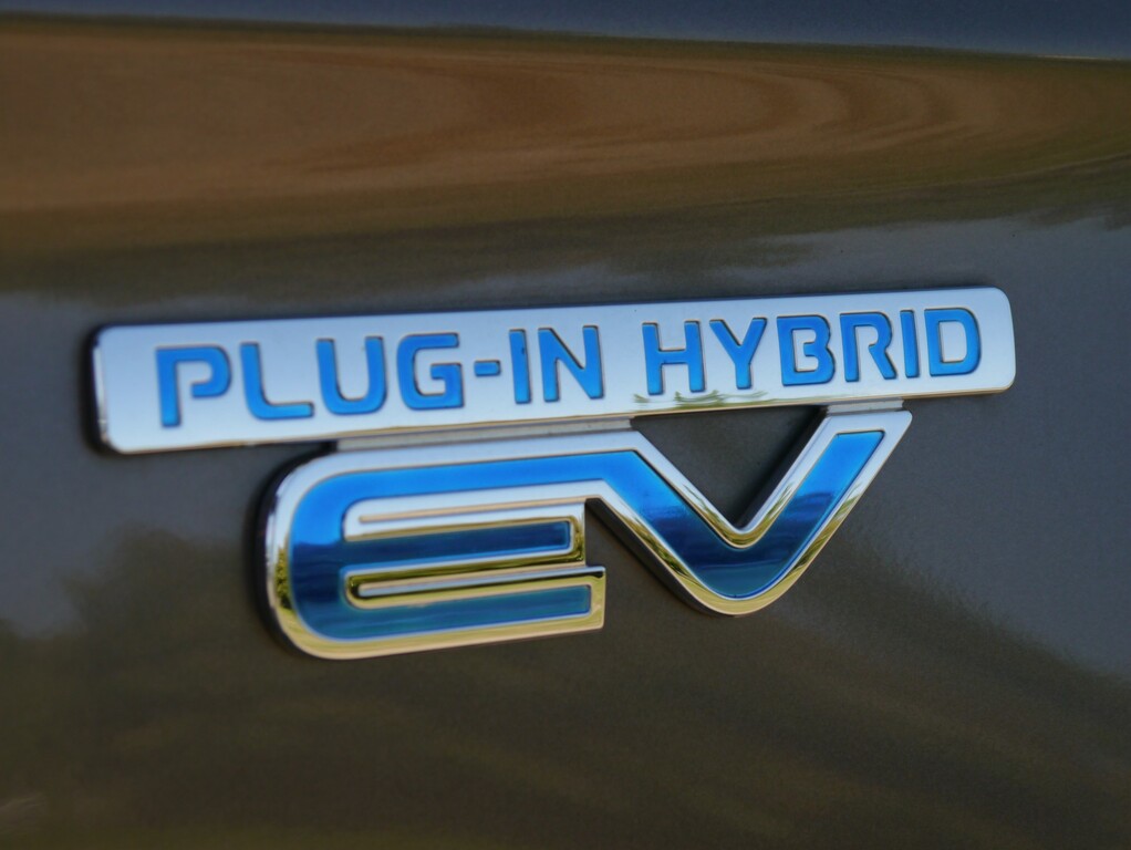 Mitsubishi Outlander Phev Gx 4H Brown #3