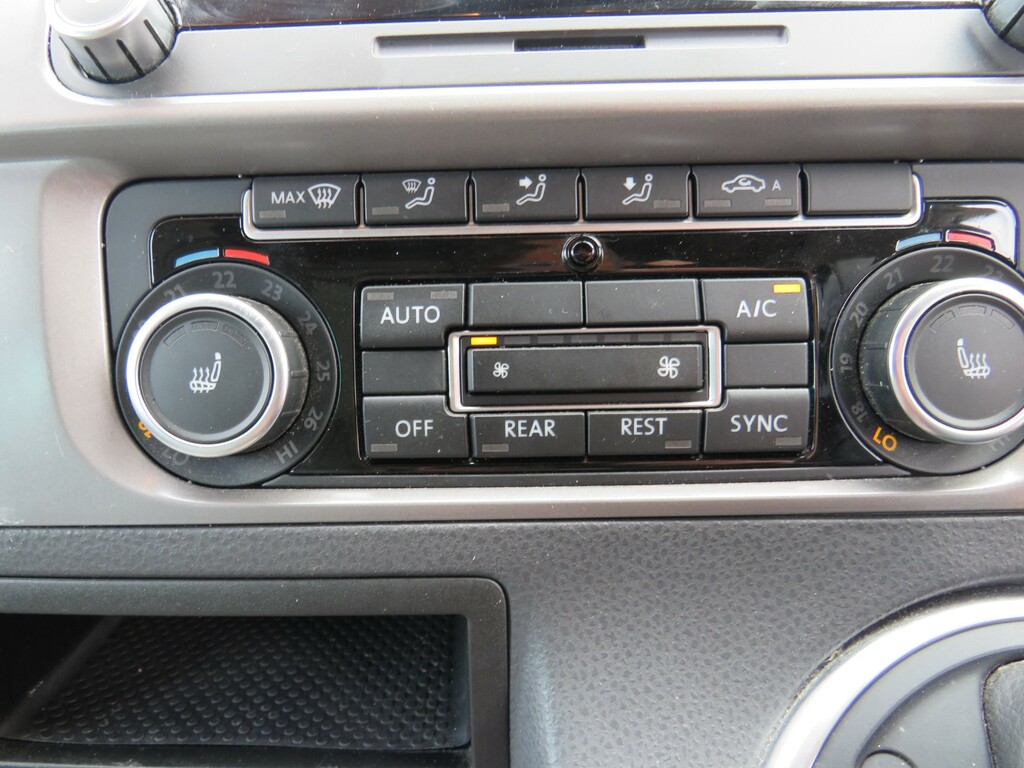 Volkswagen California Se Tdi Bluemotion Technology White #14