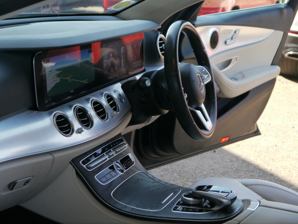 Mercedes-Benz 220 Diesel  #28