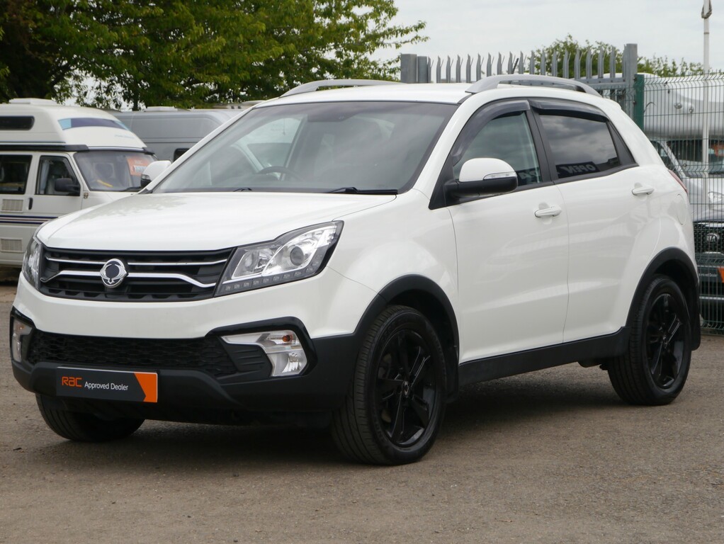 SsangYong Korando Elx White #4