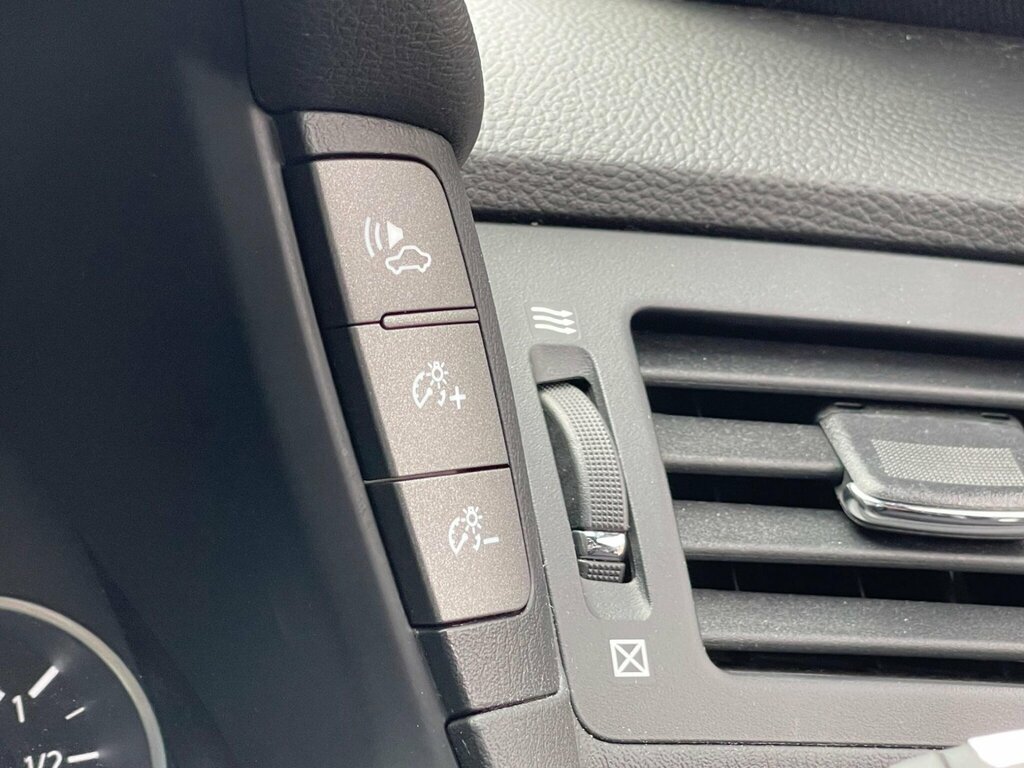 Infiniti Q70 Saloon Grey #34