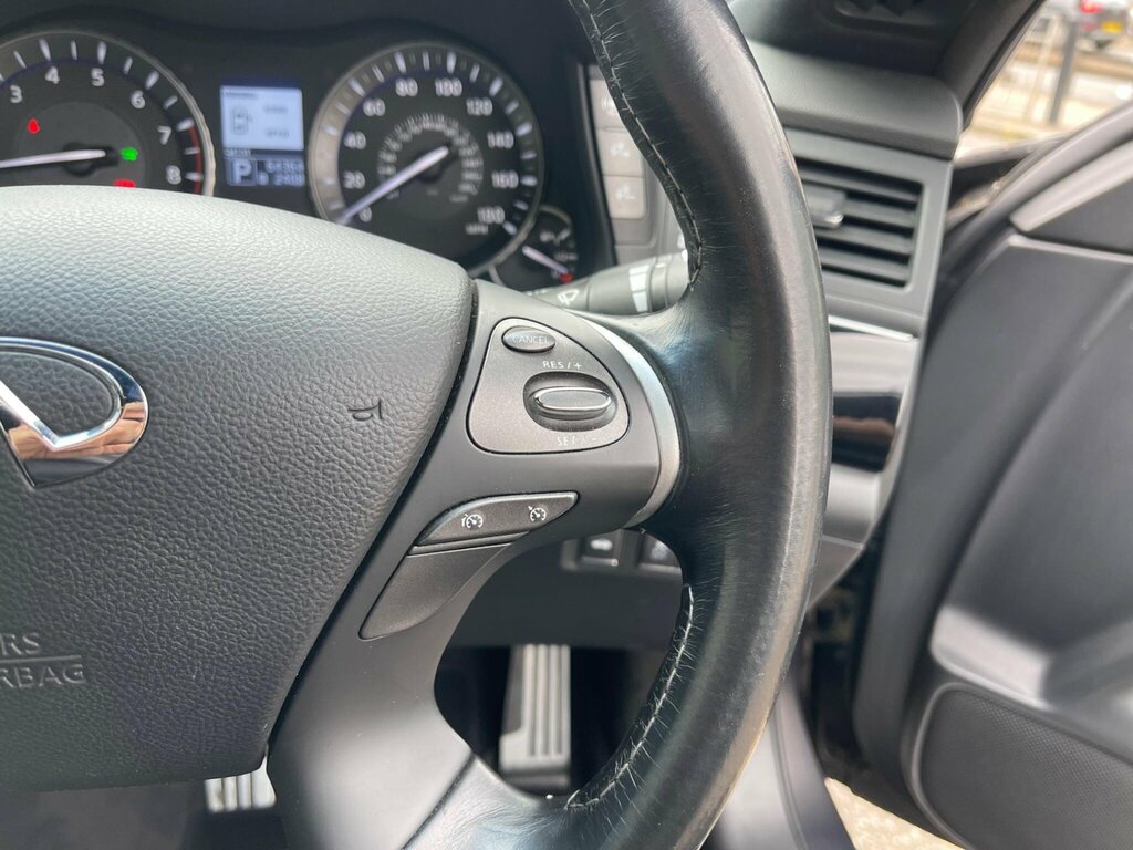 Infiniti Q70 Saloon Grey #33