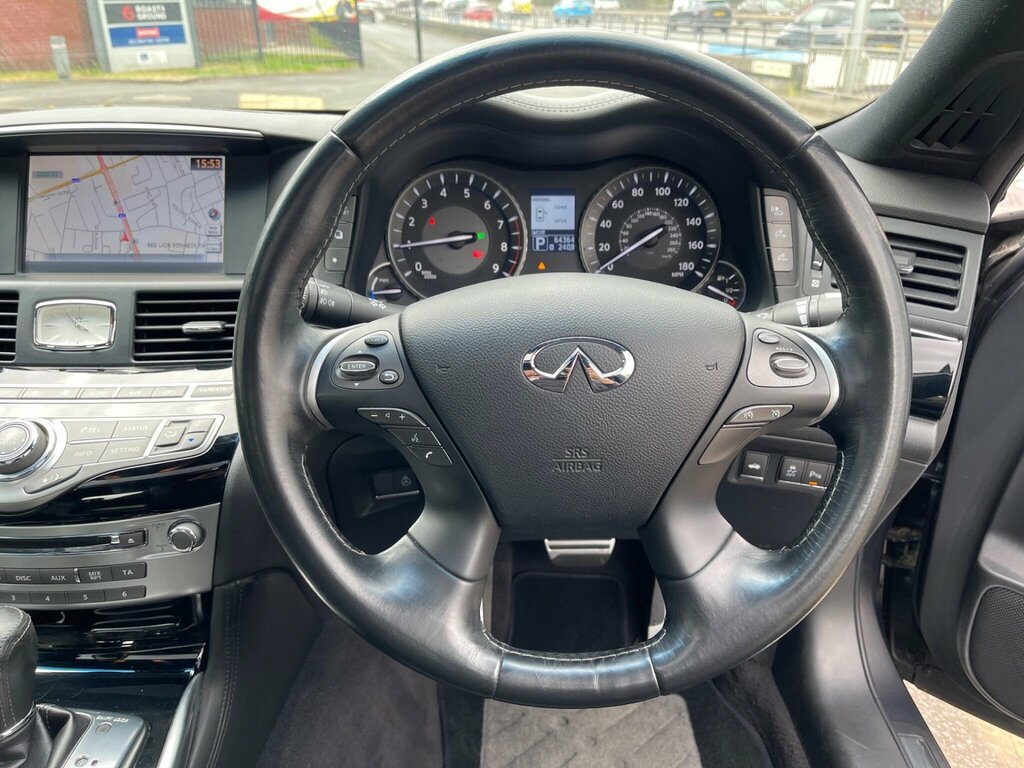 Infiniti Q70 Saloon Grey #31