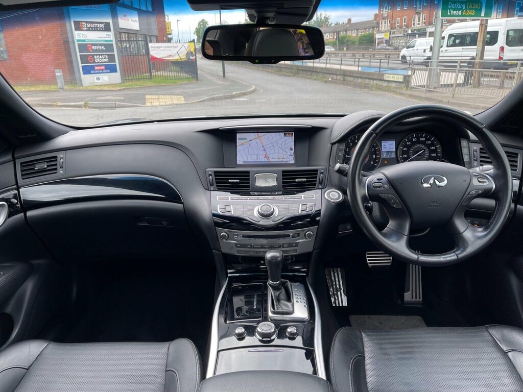 Infiniti Q70 Saloon Grey #22