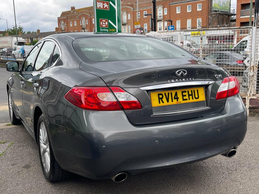 Infiniti Q70 Saloon Grey #9