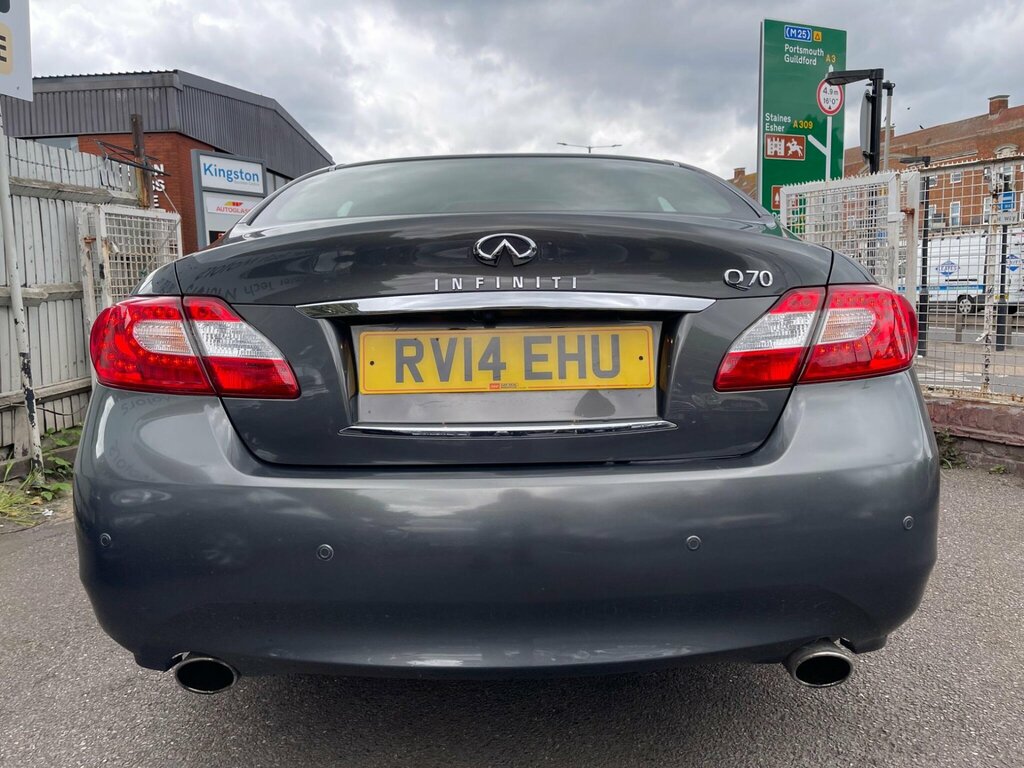 Infiniti Q70 Saloon Grey #12