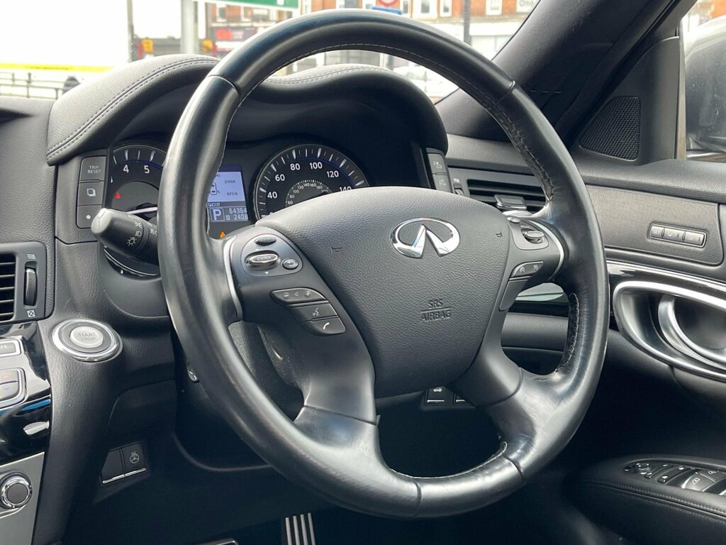 Infiniti Q70 Saloon Grey #24