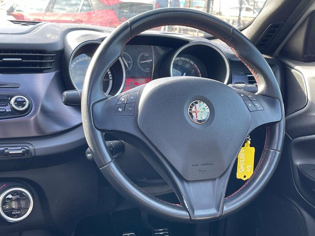 Alfa Romeo Giulietta Cloverleaf White #24