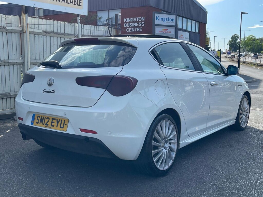 Alfa Romeo Giulietta Cloverleaf White #13