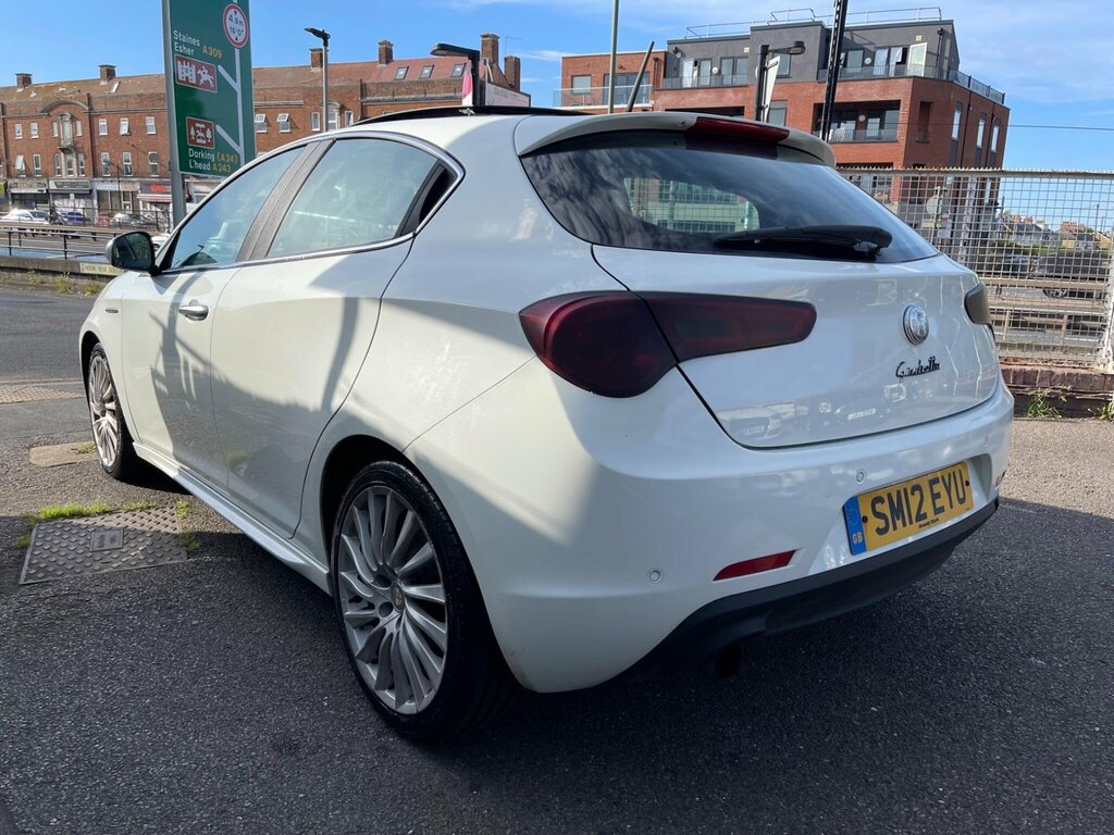 Alfa Romeo Giulietta Cloverleaf White #8
