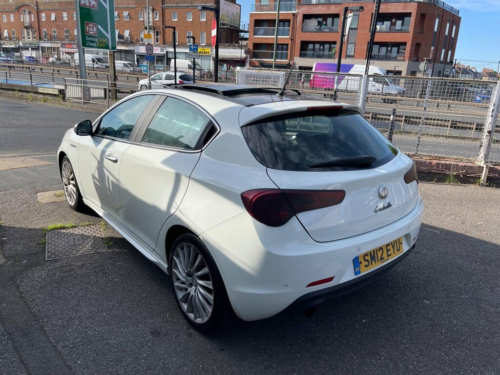 Alfa Romeo Giulietta Cloverleaf White #9