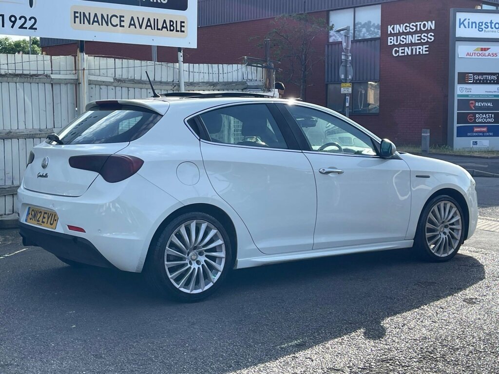 Alfa Romeo Giulietta Cloverleaf White #14