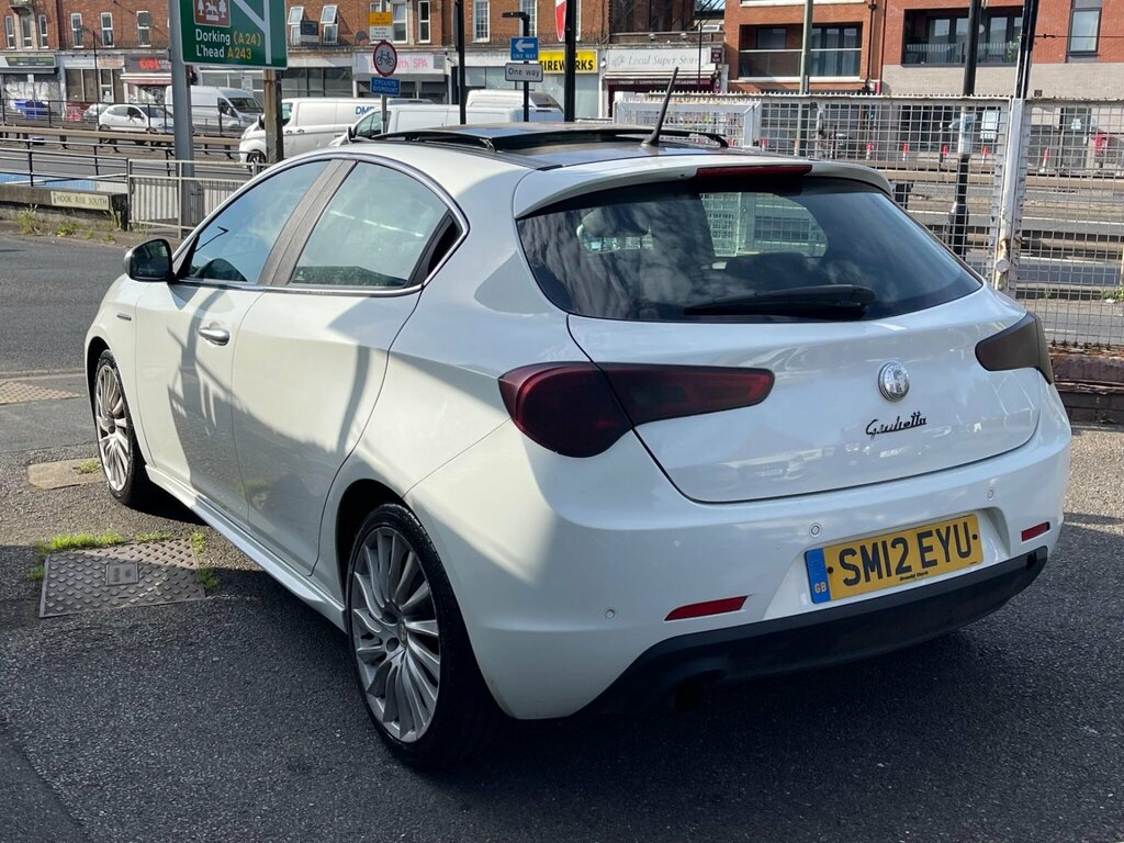 Alfa Romeo Giulietta Cloverleaf White #10