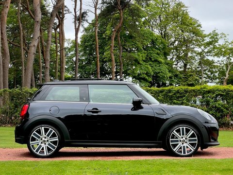 Mini Hatch Cooper Exclusive GJ24MVC Black #5