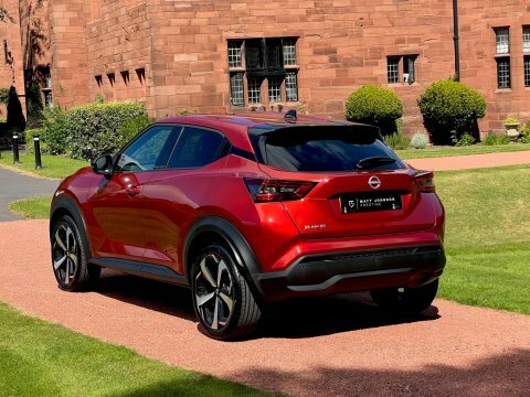 Nissan Juke Dig-t Tekna Red #4