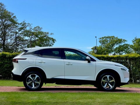 Nissan Qashqai Dig-t N-connecta Mhev DS23KDN White #6
