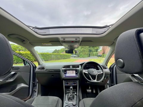 Volkswagen Tiguan 2.0 Tdi Elegance A2KBU Grey #3
