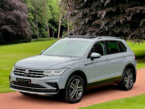Volkswagen Tiguan 2.0 Tdi Elegance A2KBU Grey #4