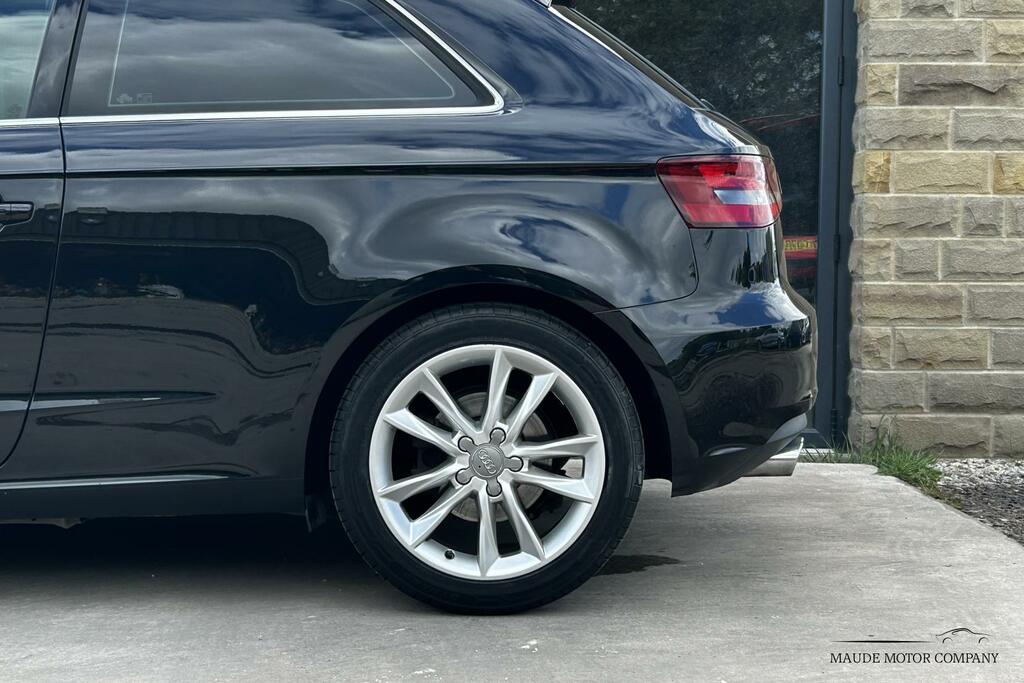 Audi A3 2.0 Tdi Sport Hatchback Euro 5 RV63GSO Black #5