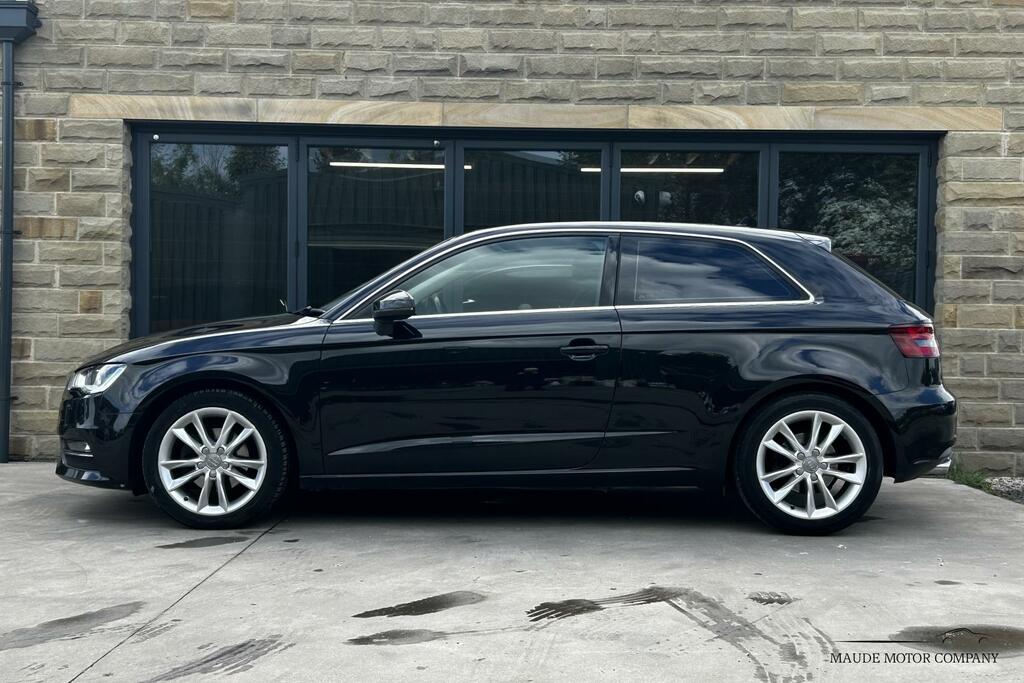 Audi A3 2.0 Tdi Sport Hatchback Euro 5 RV63GSO Black #3