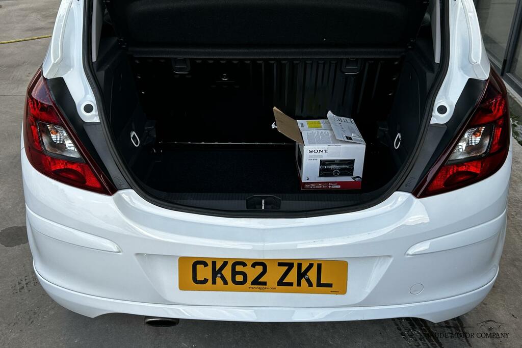 Vauxhall Corsa 1.2 16V Limited Edition Hatchback Manua CK62ZKL White #5