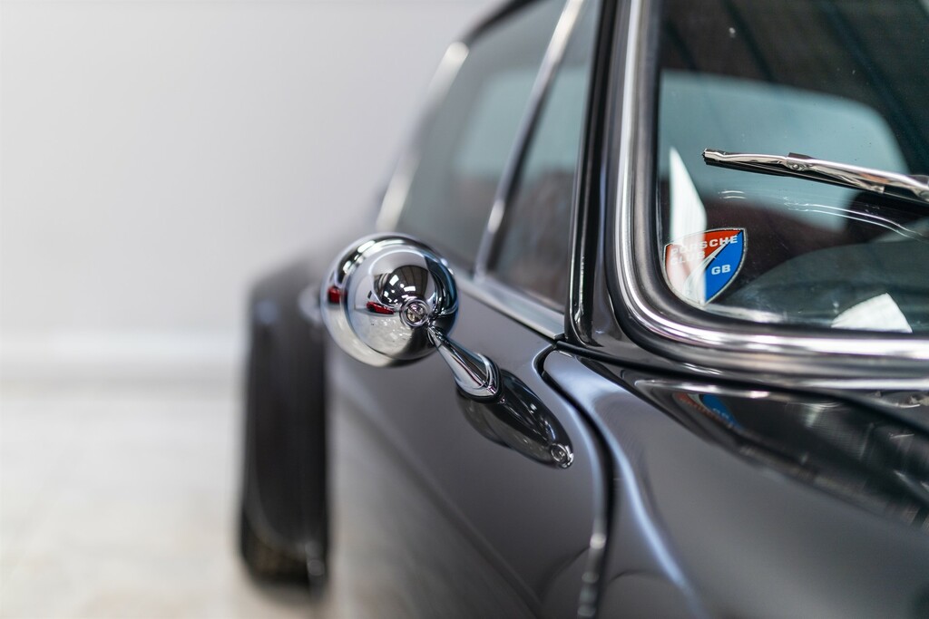 Porsche 911 Targa Black #13