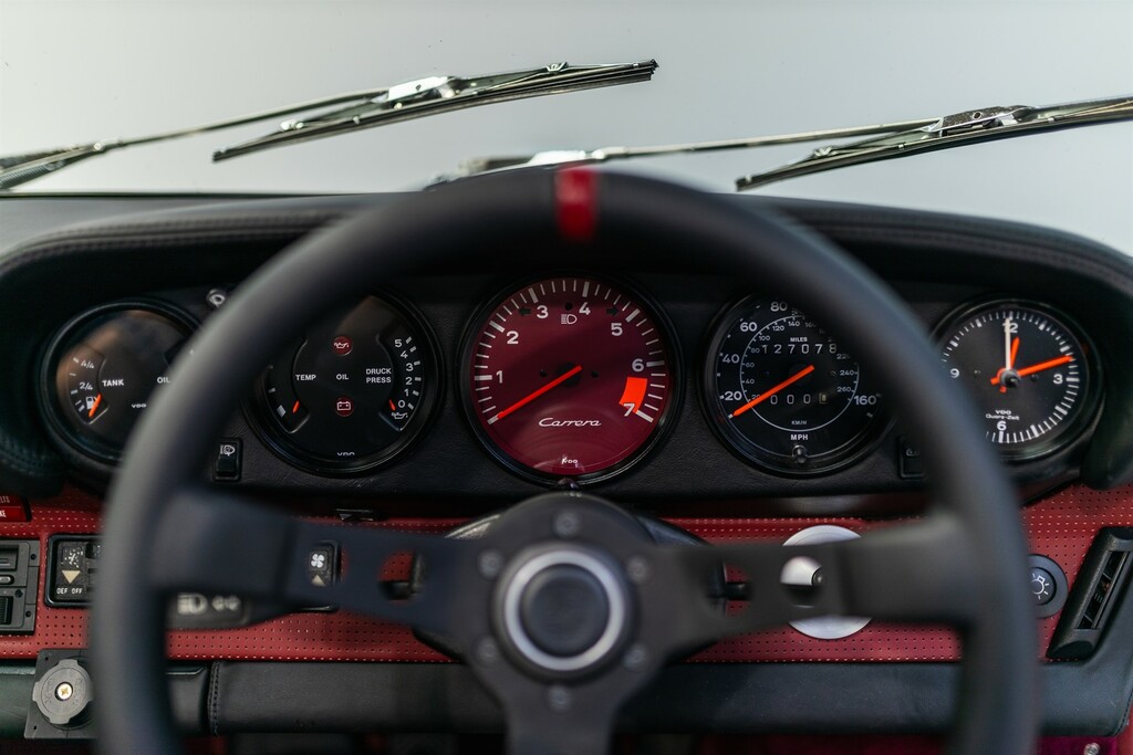 Porsche 911 Targa Black #44