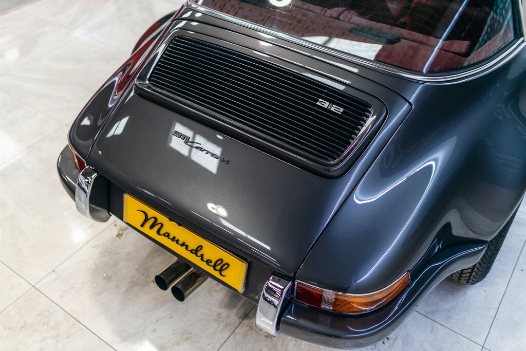 Porsche 911 Targa Black #22