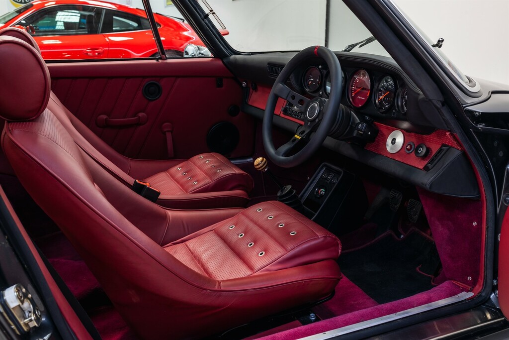 Porsche 911 Targa Black #8