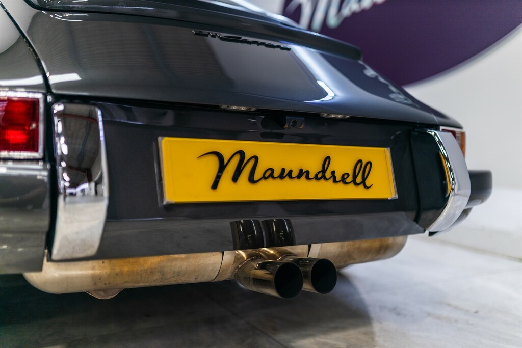 Porsche 911 Targa Black #25