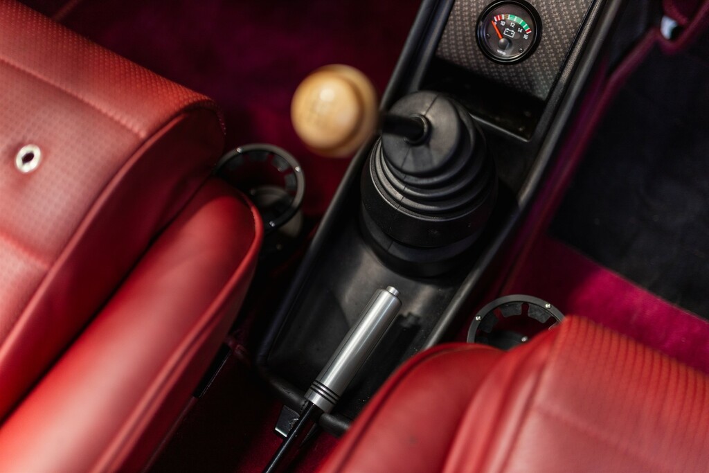 Porsche 911 Targa Black #55