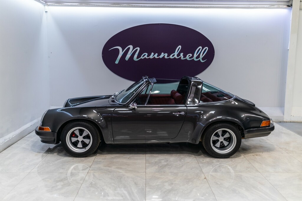 Porsche 911 3.2 Classic Carrera Targa 231 B #3