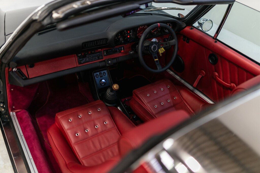 Porsche 911 Targa Black #63