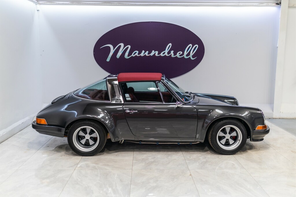 Porsche 911 Targa Black #7