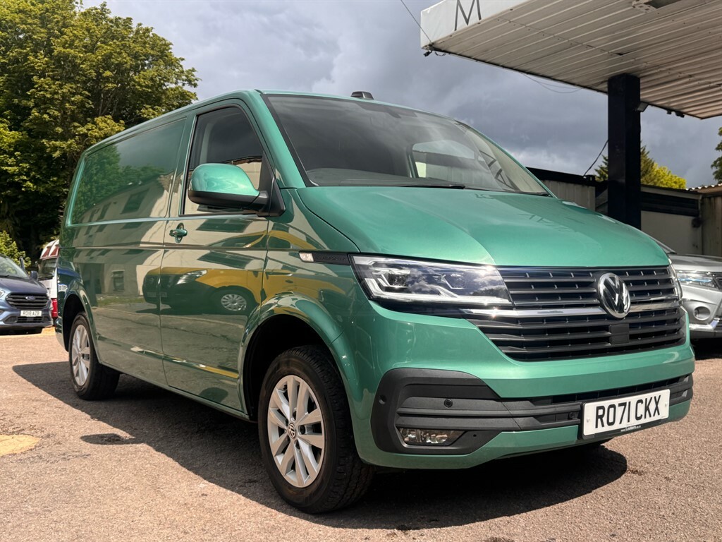 Volkswagen Transporter 2.0L T30 Tdi Pv Highline Green