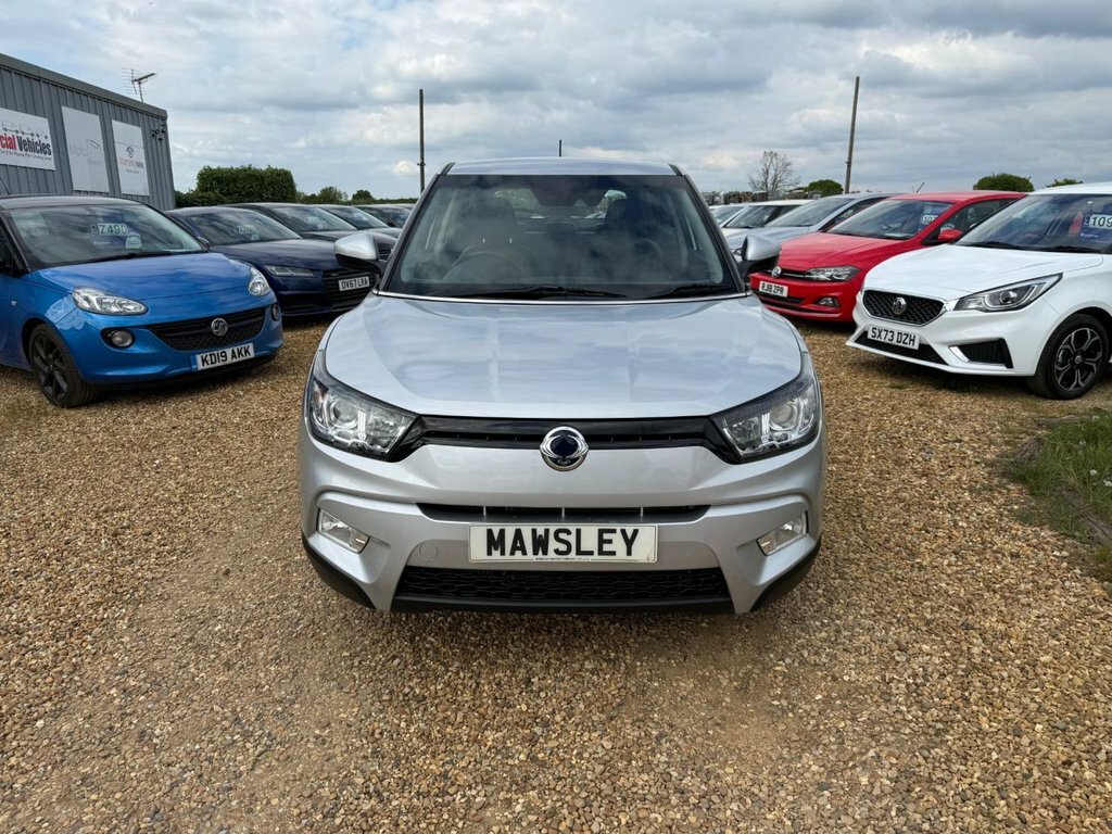 SsangYong Tivoli 1.6L Ex Silver #2