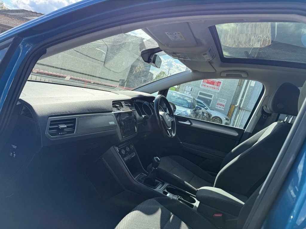 Volkswagen Touran 1.6L Se Family Blue #4