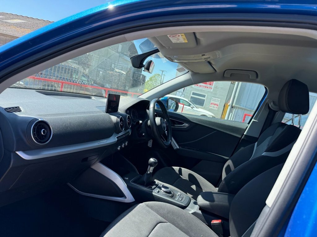 Audi Q2 1.6L Sport YG69ZDF Blue #4
