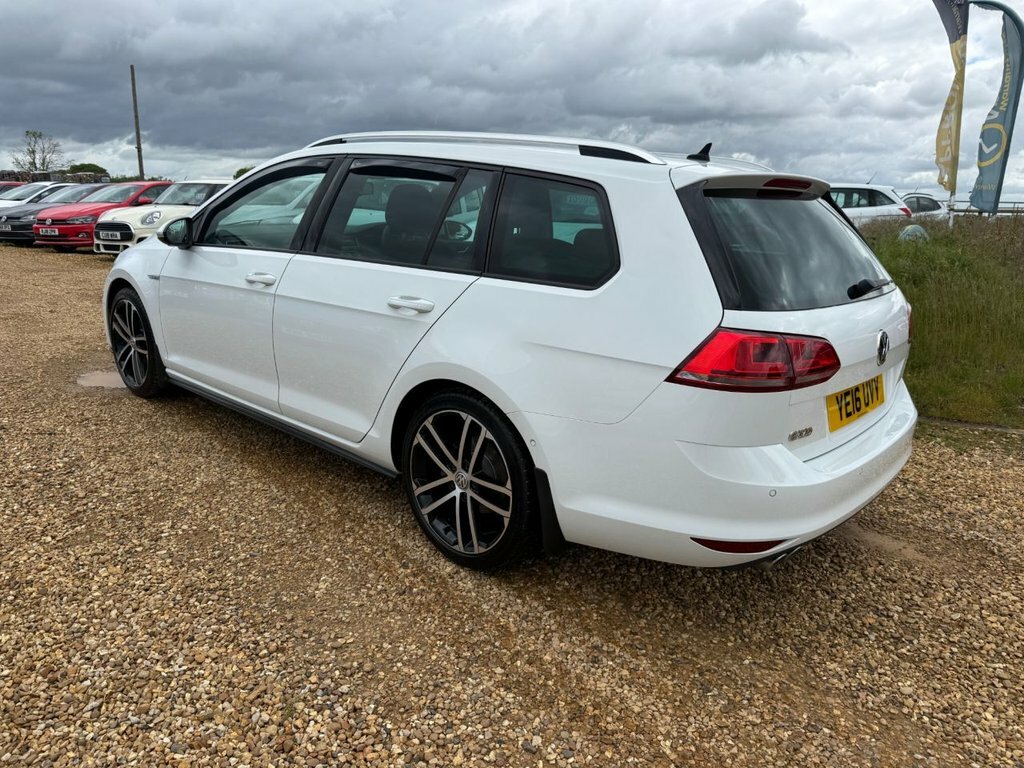 Volkswagen Golf 2L Gtd YE16UVY White #6