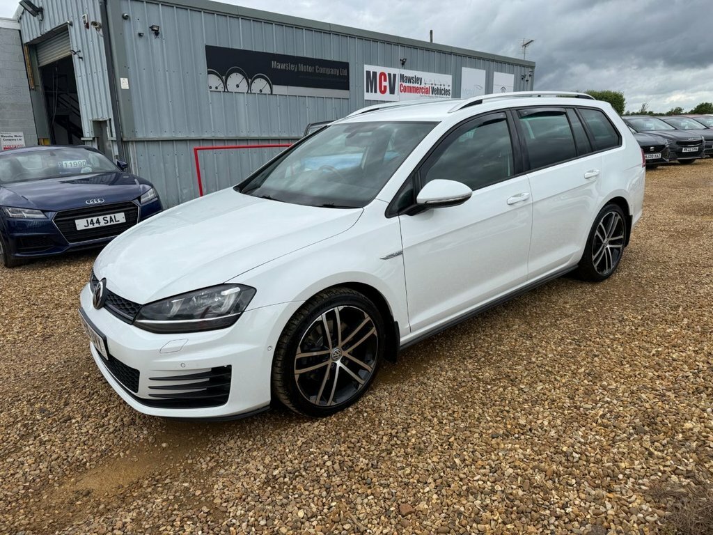 Volkswagen Golf 2L Gtd White