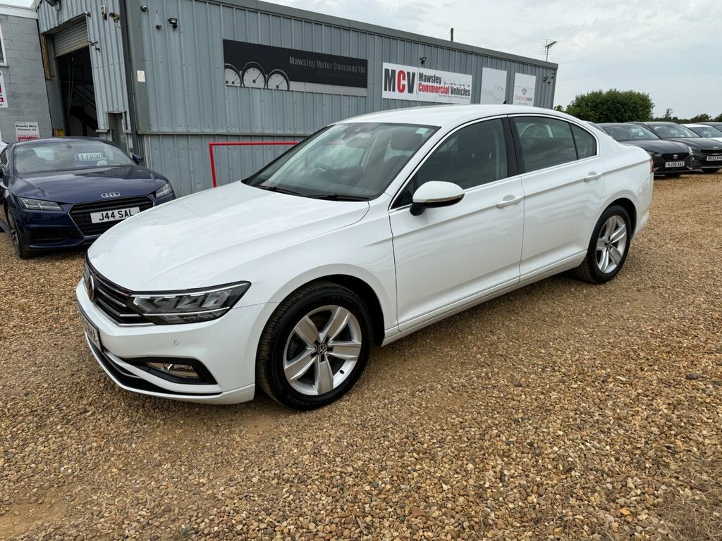 Volkswagen Passat 2L Se Nav White